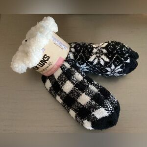 Muk Luks Women’s Short Cabin Sock 2-Pack